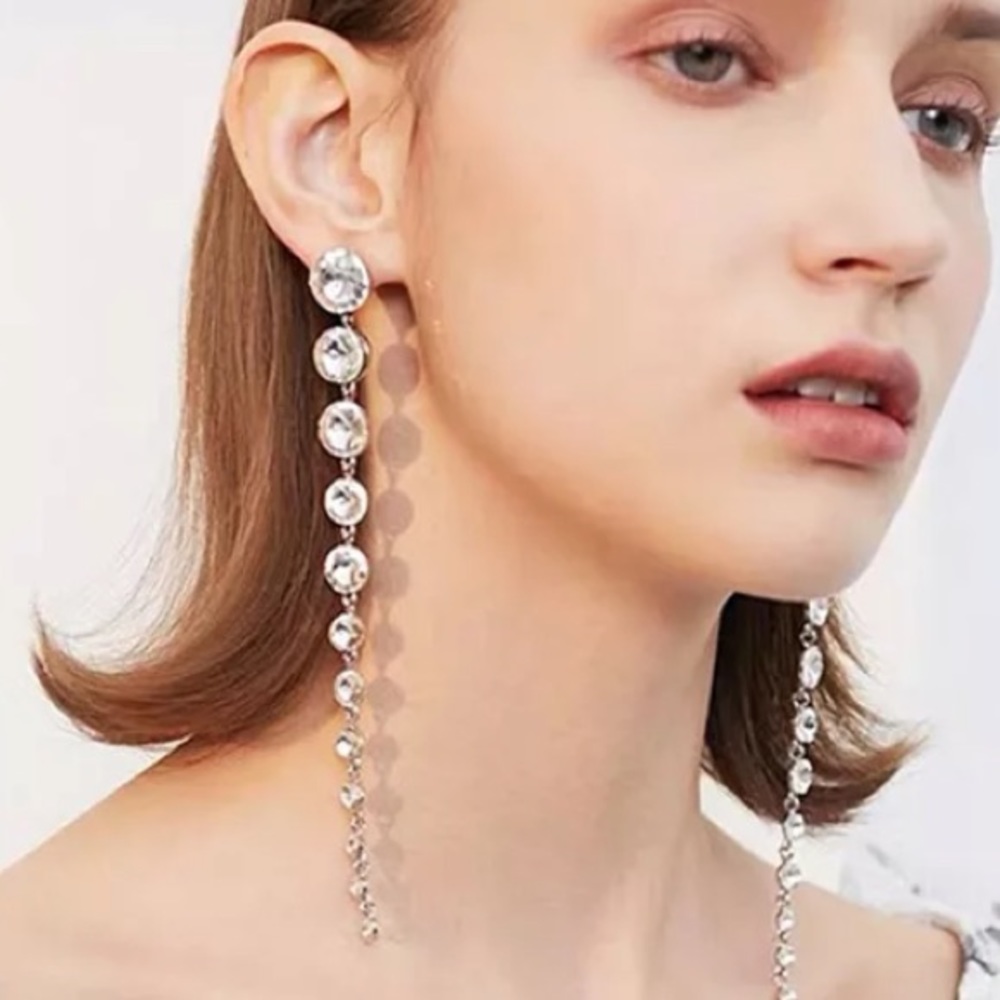 π Fashion Long Crystals Earrings - Picture 2 of 6